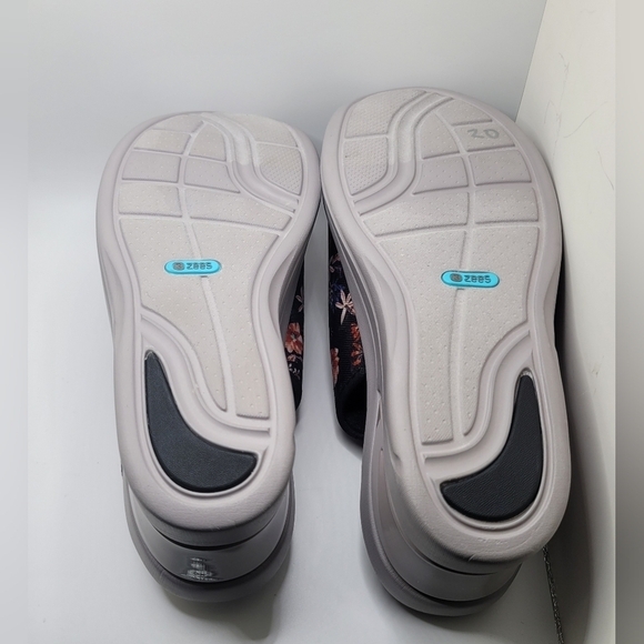 Bzees 10W Women's Viva Sandal Floral Wedge Heel Slip On Casual Comfy Summer - Picture 13 of 14